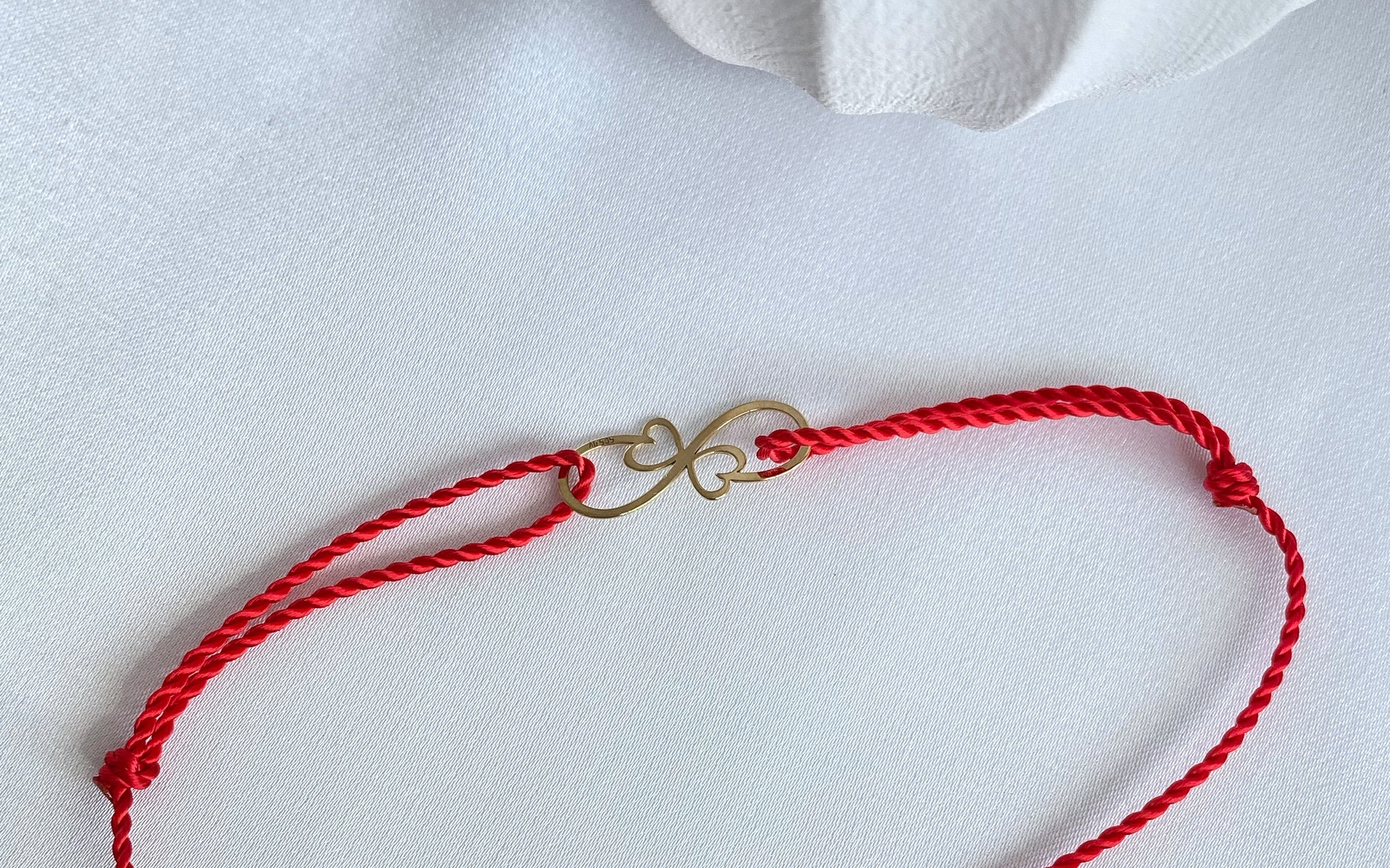 14k Gold infinity bracelet