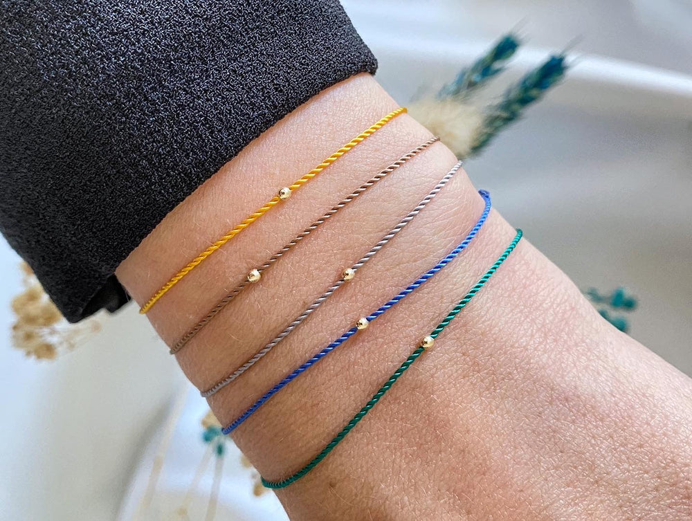 PULSERA DE CUENTAS DE ORO DE 14K DE MACRAMÉ